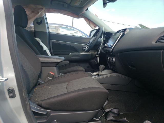 Photo 5 from auction – 2021 MITSUBISHI OUTLANDER with VIN JA4ARUAU2MU030841