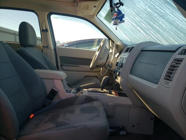 Photo 5 from auction – 2009 FORD ESCAPE XLT with VIN 1FMCU03739KB28062