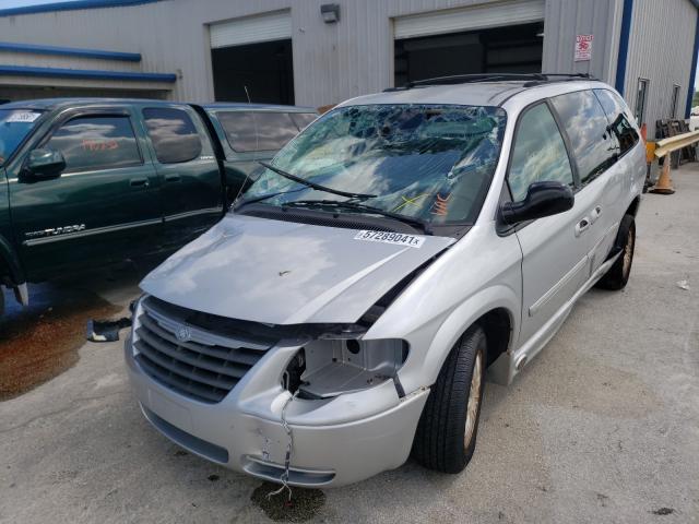 Photo 2 from auction – 2007 CHRYSLER TOWN & COU with VIN 2A4GP54L47R167614