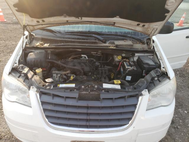 Photo 7 from auction – 2008 CHRYSLER TOWN & COU with VIN 2A8HR44H98R732461
