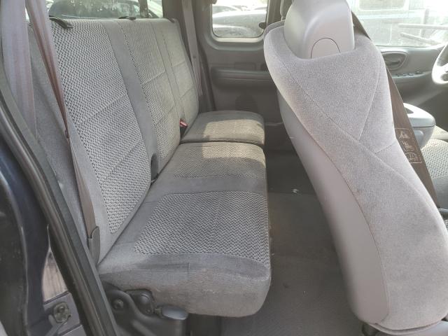 Photo 6 from auction – 2002 FORD F150 with VIN 1FTRX18L82NA57088
