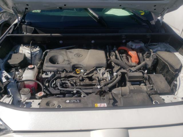 Photo 7 from auction – 2020 TOYOTA RAV4 XSE with VIN JTMEWRFV3LD525854