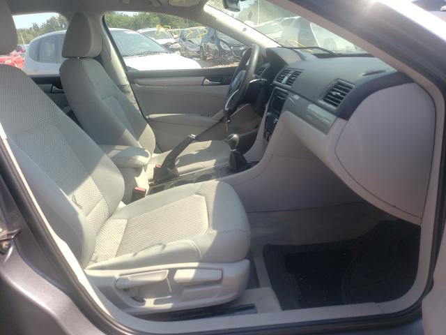 Photo 5 from auction – 2014 VOLKSWAGEN PASSAT S with VIN 1VWAS7A37EC111468
