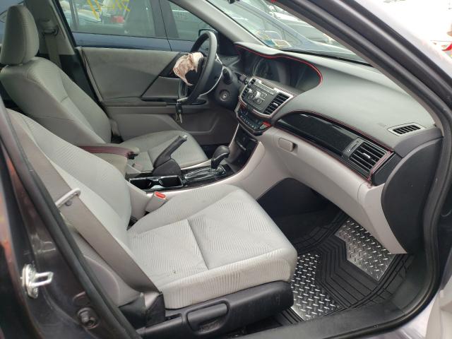 Photo 5 from auction – 2017 HONDA ACCORD with VIN 1HGCR2F30HA286973