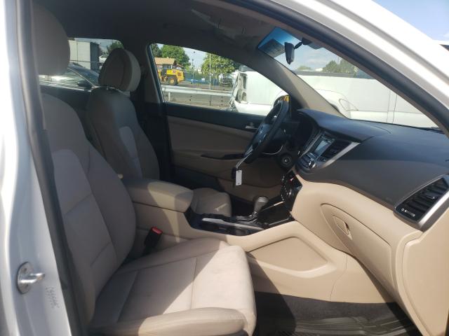 Photo 5 from auction – 2018 HYUNDAI TUCSON SE with VIN KM8J2CA40JU828251