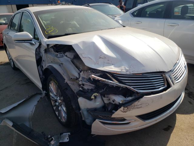 LINCOLN MKZ 2016 with VIN 3LN6L2J94GR618759 - Photo from auction