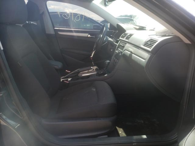 Photo 5 from auction – 2013 VOLKSWAGEN PASSAT S with VIN 1VWAP7A32DC035657