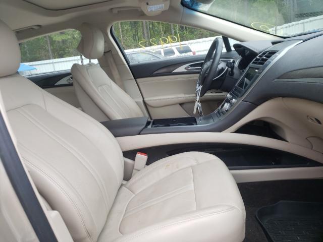 Photo 5 from auction – 2017 LINCOLN MKZ RESERV with VIN 3LN6L5F97HR627273