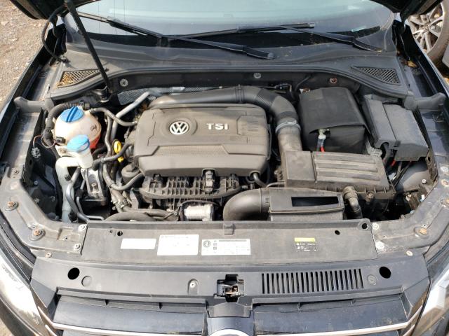 Photo 7 from auction – 2015 VOLKSWAGEN PASSAT SE with VIN 1VWBT7A30FC061872