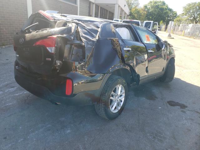 Photo 4 from auction – 2015 KIA SORENTO LX with VIN 5XYKT4A67FG575449