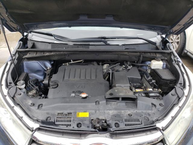 Photo 7 from auction – 2016 TOYOTA HIGHLANDER with VIN 5TDBKRFH2GS241067