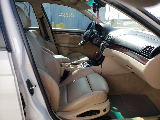 Photo 5 from auction – 2005 BMW 325 I with VIN WBAET37475NJ91141