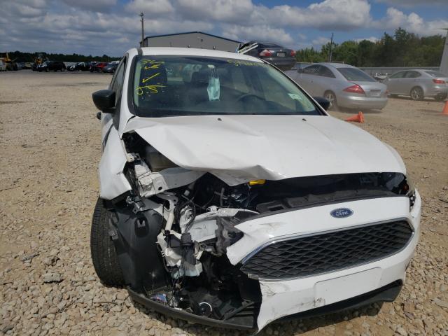 Photo 9 from auction – 2016 FORD FOCUS S with VIN 1FADP3E20GL288464