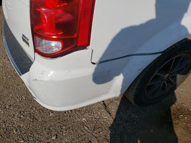 Photo 9 from auction – 2017 DODGE GRAND CARA with VIN 2C4RDGCG7HR558040