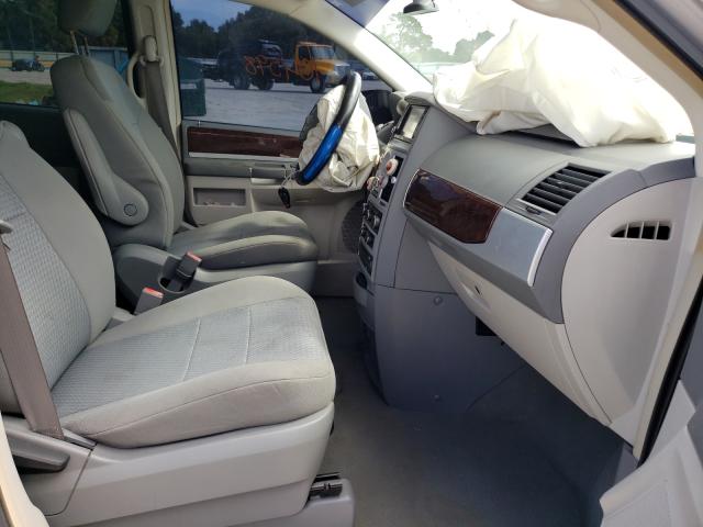 Photo 5 from auction – 2009 CHRYSLER TOWN & COU with VIN 2A8HR54109R659927