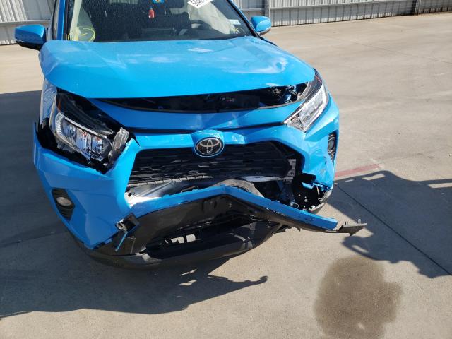 Photo 9 from auction – 2019 TOYOTA RAV4 XLE with VIN JTMW1RFV2KD009650
