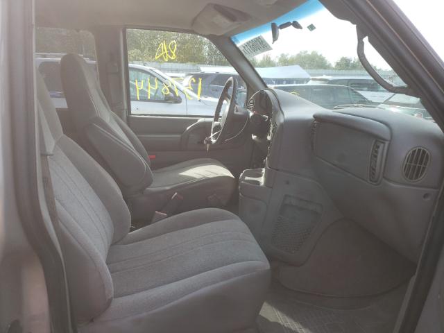 Photo 5 from auction – 2004 CHEVROLET ASTRO with VIN 1GNEL19X24B125778