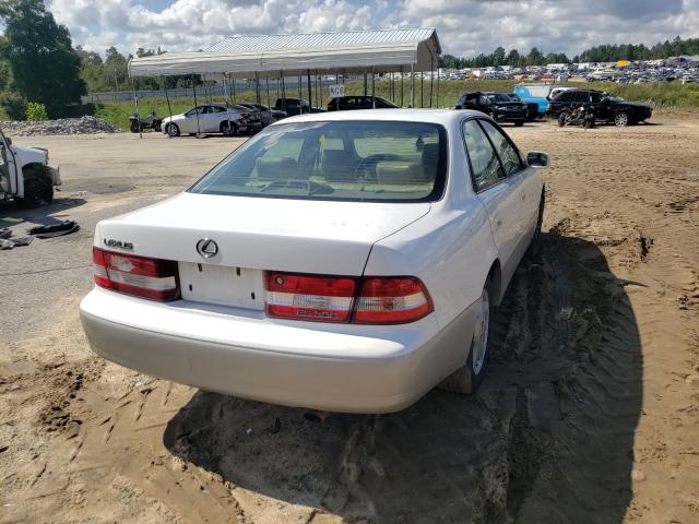 Photo 4 from auction – 2000 LEXUS ES 300 with VIN JT8BF28G3Y5097602