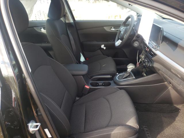 Photo 5 from auction – 2021 KIA FORTE FE with VIN 3KPF24AD5ME388059
