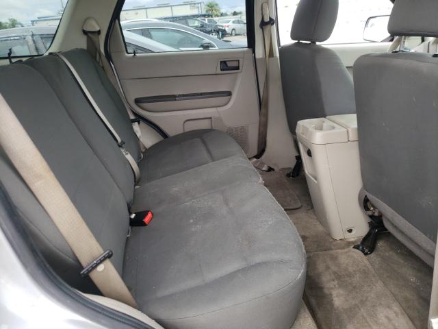 Photo 6 from auction – 2010 FORD ESCAPE XLS with VIN 1FMCU9C70AKD12786
