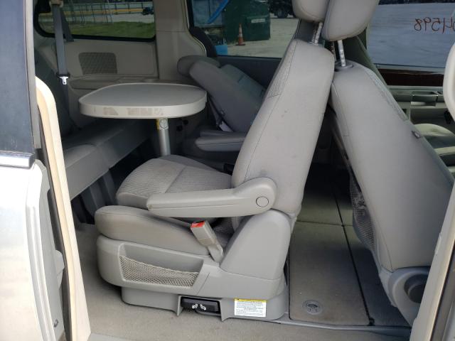 Photo 6 from auction – 2009 CHRYSLER TOWN & COU with VIN 2A8HR54109R659927
