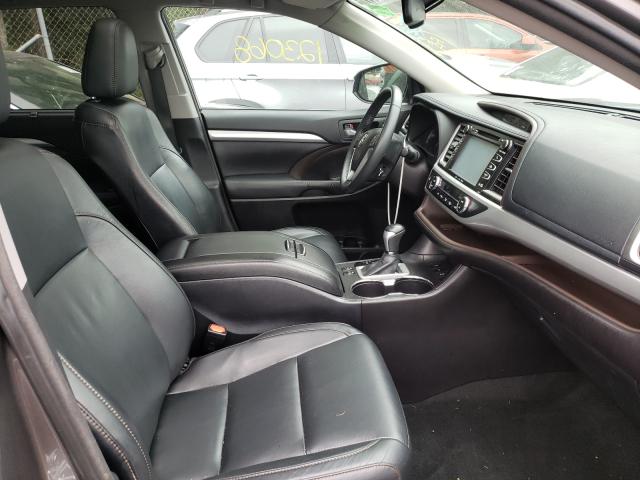 Photo 5 from auction – 2016 TOYOTA HIGHLANDER with VIN 5TDJKRFH9GS233902