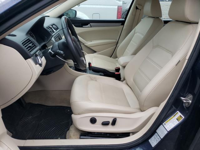 Photo 5 from auction – 2015 VOLKSWAGEN PASSAT S with VIN 1VWAT7A3XFC116629
