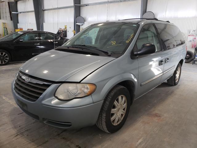 Photo 2 from auction – 2005 CHRYSLER TOWN & COU with VIN 2C4GP54L75R293145