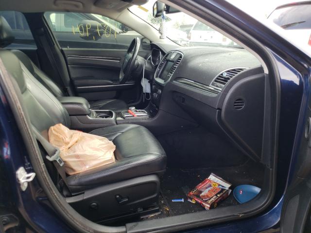 Photo 5 from auction – 2015 CHRYSLER 300 LIMITE with VIN 2C3CCAAG5FH931799