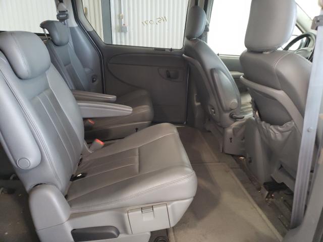 Photo 6 from auction – 2005 CHRYSLER TOWN & COU with VIN 2C4GP54L75R293145