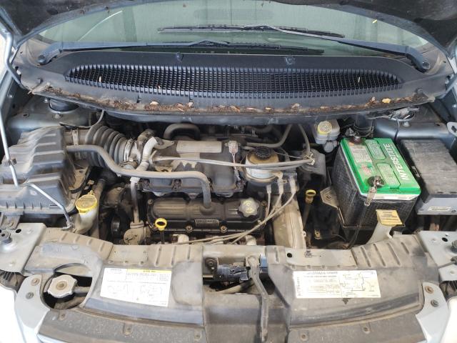 Photo 7 from auction – 2005 CHRYSLER TOWN & COU with VIN 2C4GP54L75R293145