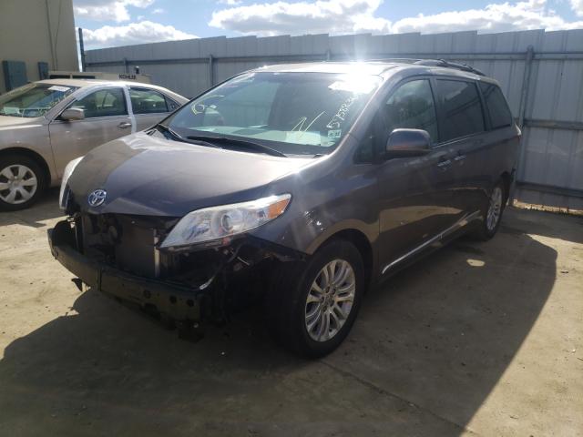 Photo 2 from auction – 2017 TOYOTA SIENNA XLE with VIN 5TDYZ3DC9HS796206