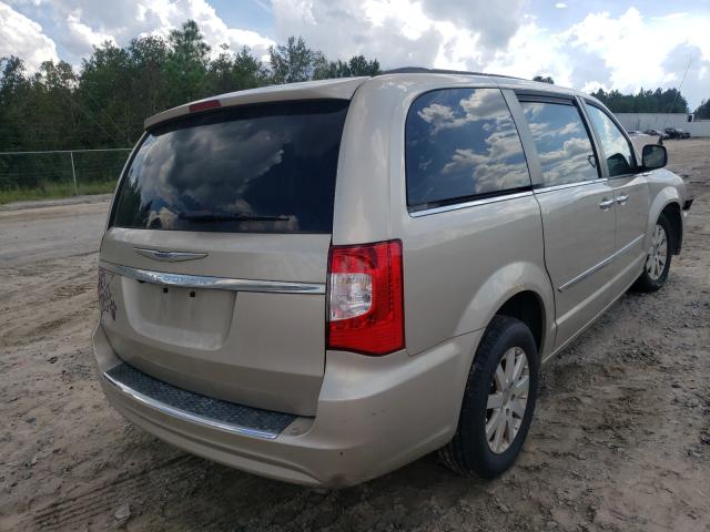 Photo 4 from auction – 2016 CHRYSLER TOWN & COU with VIN 2C4RC1BG9GR269290