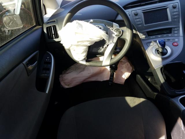 Photo 9 from auction – 2015 TOYOTA PRIUS with VIN JTDKN3DU4F1886528