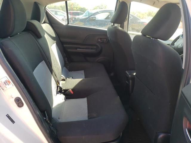 Photo 6 from auction – 2018 TOYOTA PRIUS C with VIN JTDKDTB38J1617485