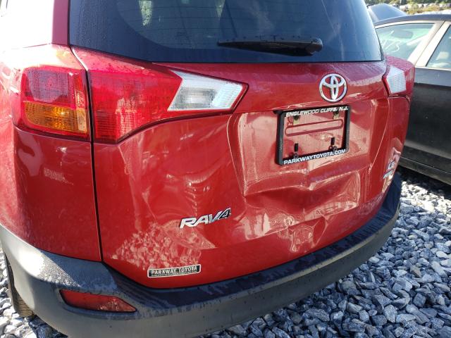 Photo 9 from auction – 2015 TOYOTA RAV4 LE with VIN 2T3BFREV5FW385916
