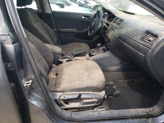 Photo 5 from auction – 2015 VOLKSWAGEN JETTA BASE with VIN 3VW2K7AJ2FM282843