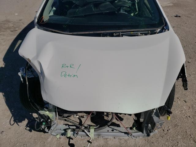 Photo 7 from auction – 2018 TOYOTA PRIUS C with VIN JTDKDTB38J1617485