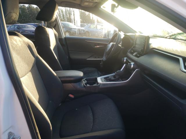 Photo 5 from auction – 2019 TOYOTA RAV4 XLE with VIN JTMP1RFV3KD523446