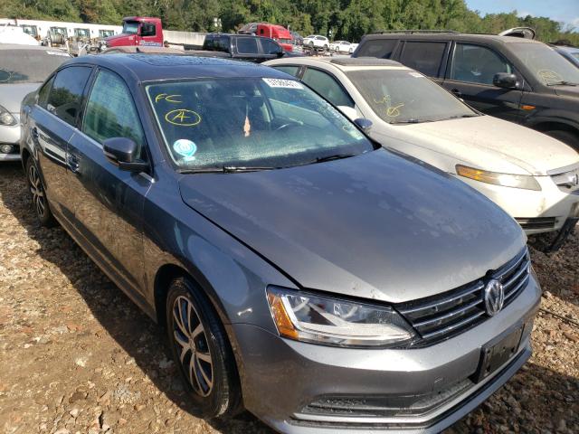 VOLKSWAGEN JETTA SE 2018 with VIN 3VWDB7AJXJM263569 - Photo from auction