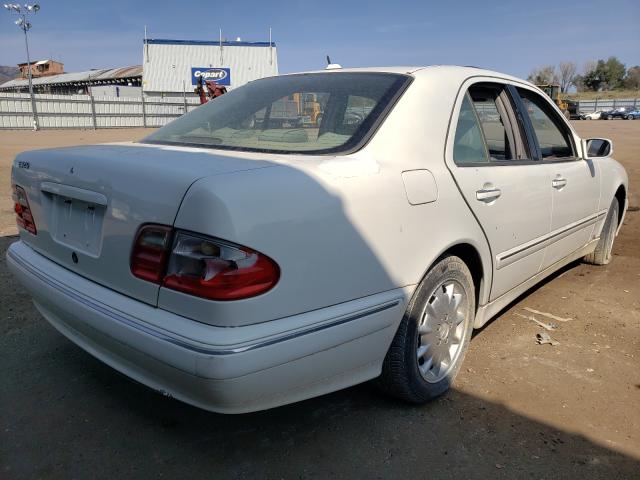 Photo 4 from auction – 2000 MERCEDES-BENZ E 320 with VIN WDBJF65J7YB030117