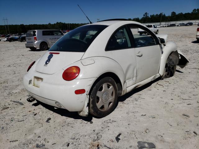 Photo 4 from auction – 2001 VOLKSWAGEN NEW BEETLE with VIN 3VWCS21C61M400555