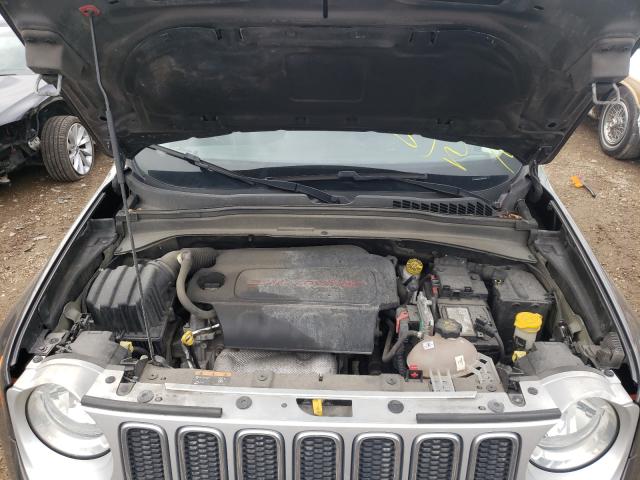 Photo 7 from auction – 2017 JEEP RENEGADE L with VIN ZACCJBDB4HPE50452