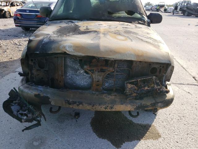 Photo 9 from auction – 2005 CHEVROLET BLAZER with VIN 1GNCT18X75K106475