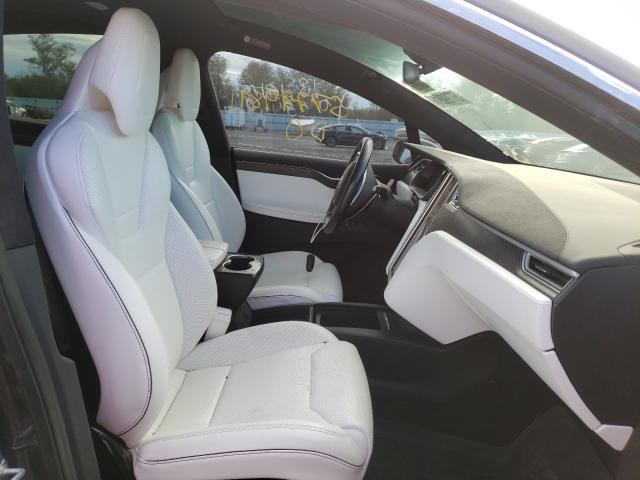 Photo 5 from auction – 2016 TESLA MODEL X with VIN 5YJXCBE21GF013007