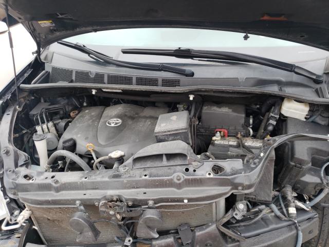 Photo 7 from auction – 2017 TOYOTA SIENNA LE with VIN 5TDJZ3DC5HS178981