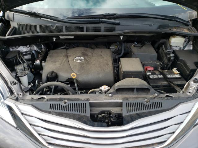 Photo 7 from auction – 2017 TOYOTA SIENNA XLE with VIN 5TDYZ3DC3HS879288