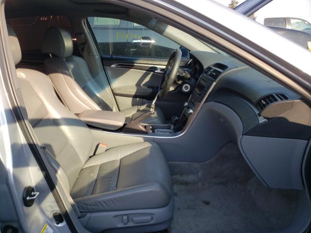 Photo 5 from auction – 2005 ACURA TL with VIN 19UUA66205A040804