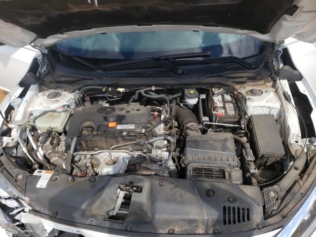 Photo 7 from auction – 2017 HONDA CIVIC EX with VIN 19XFC2F88HE061948