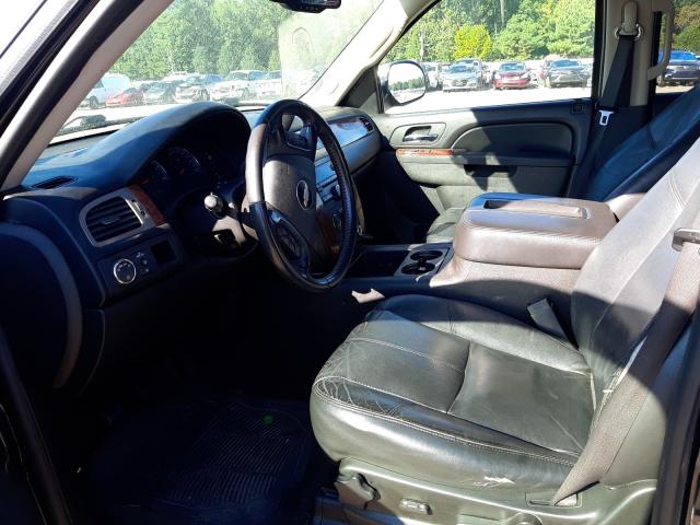 Photo 5 from auction – 2010 CHEVROLET AVALANCHE with VIN 3GNNCFE0XAG107425